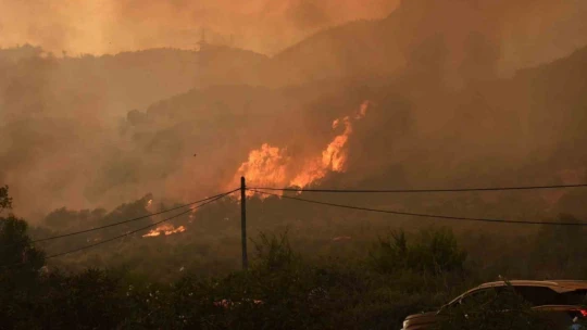 Başkan Zencirci'den yangın bölgelerinde gece mesaisi