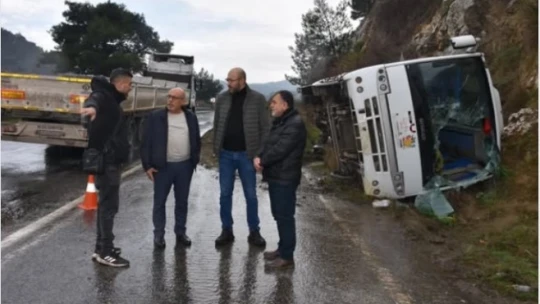 Başkan Zencirci kazada yaralanan vatandaşlara geçmiş olsun diledi