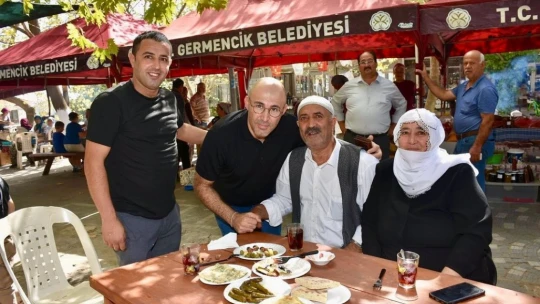 Başkan Zencirci, Selatin Organik Köy Pazarı'nda vatandaşlarla buluştu