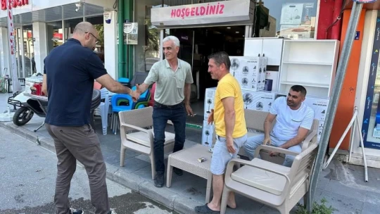 Başkan Zencirci semt pazarında esnaf ve vatandaşlarla buluştu