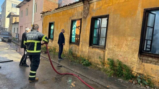 Başkan Zencirci, yangın sonrası incelemelerde bulundu