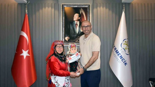 Başkan Zencirci'ye yağlık hediye edildi