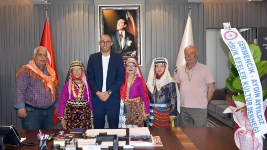 Başkan Zencirci, ziyaretçilerini kabul etmeye devam ediyor