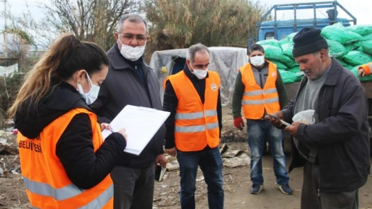 Başkan Ertürk, vatandaşlara yardım elini uzattı