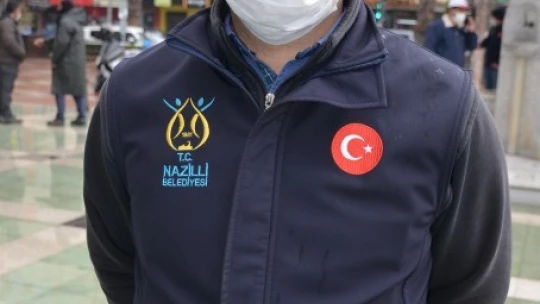 Başkan Özcan'a personelinden pankartlı 'maaş' teşekkürü