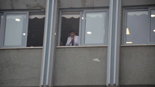 Başkan Özcan'a personelinden pankartlı 'maaş' teşekkürü