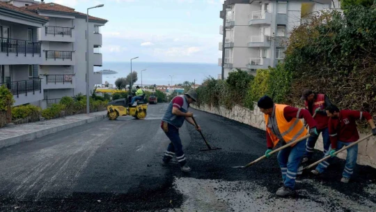 Bayraklıdede Mahallesi'nde yeni yollar yapılıyor