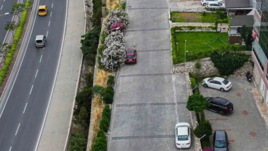 Bayraklıdede Mahallesi'ne yatırımlar sürüyor