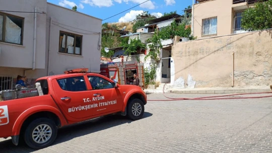 Belediye ekiplerinin dikkati, yaşlı kadını kurtardı