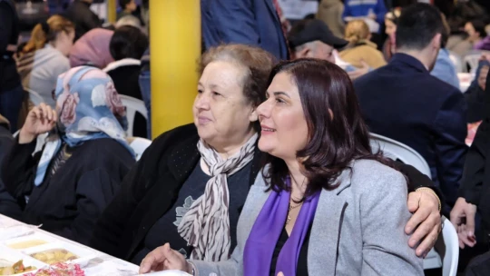 Binlerce Aydınlı iftarını Büyükşehir Belediyesi'nin sofralarında açtı