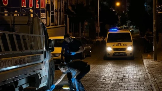 Boşandığı eşinin sevgilisini öldürmüştü, sokakta yürürken yakalandı