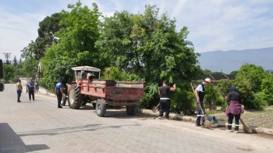 Bozdoğan Belediyesi'nden Yazıkent'te bahar temizliği