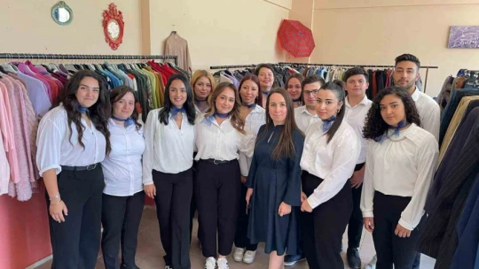 Bozdoğan'da 'Sosyal Market' düzenlenen tören ile açıldı