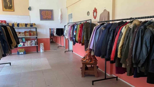 Bozdoğan'da 'Sosyal Market' düzenlenen tören ile açıldı