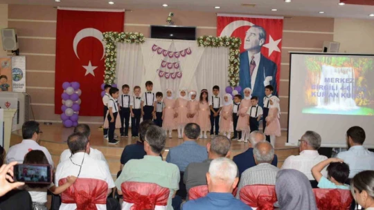 Bozdoğan'da 4-6 yaş Kur'an Kursu öğrencilerinden yıl sonu etkinliği