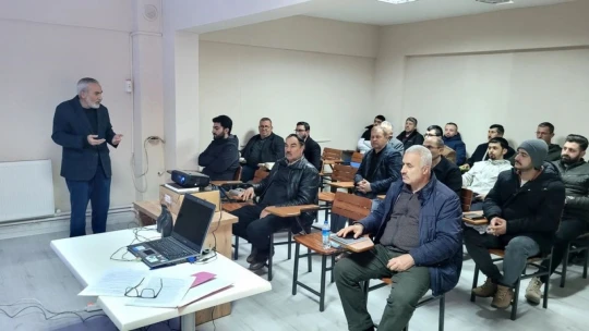 Bozdoğan'da din görevlileri kursta buluştu