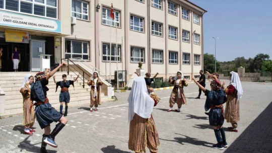 Bozdoğan'da geri dönüşüm malzemelerinden yapılan ürünler sergilendi