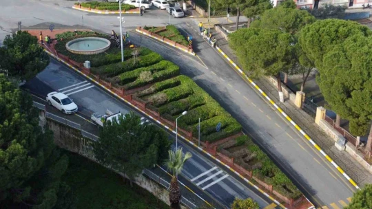 Bozdoğan'da mevsimlik çiçeklerin dikimi yapıldı