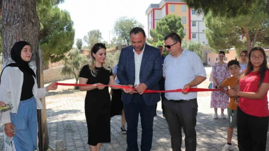 Bozdoğan'da minik ressamlar hünerlerini sergiledi