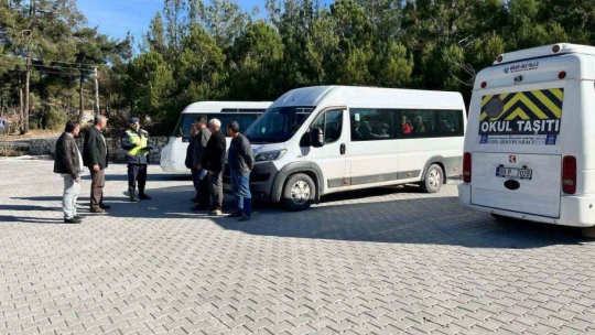 Bozdoğan'da okul servisleri denetlendi