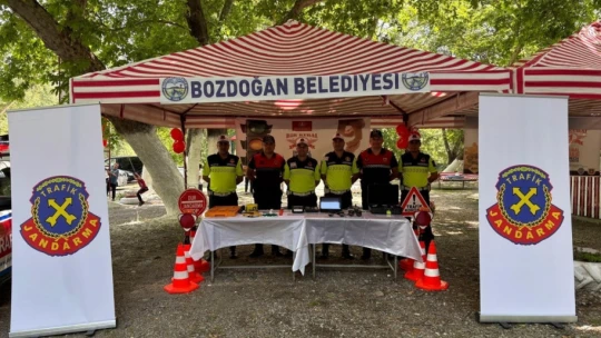Bozdoğan'da Trafik Haftası renkli kutlandı