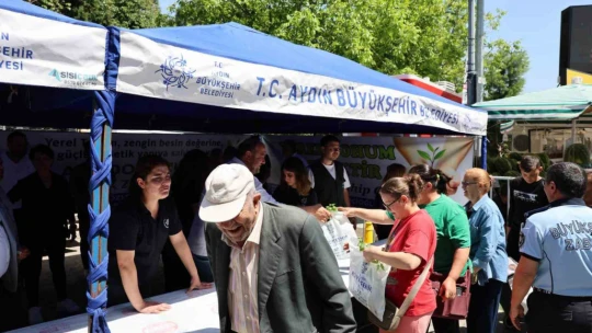 Bozdoğan'da vatandaşlara 25 bin fide dağıtıldı