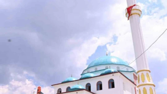 Bozdoğan'da yapımı tamamlanan camii ibadete açıldı
