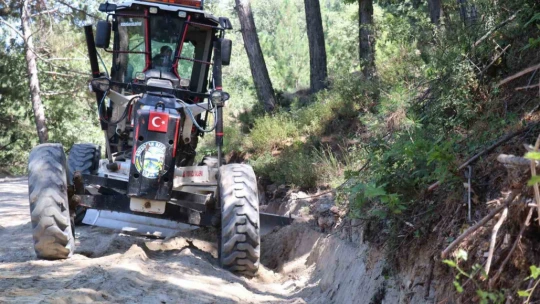 Bozdoğan'da yayla yollarında çalışma başlatıldı