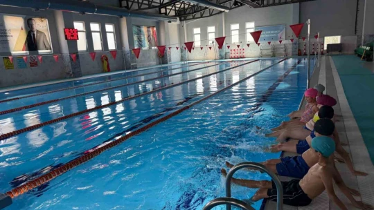 Bozdoğan'da yüzme bilmeyen kalmıyor