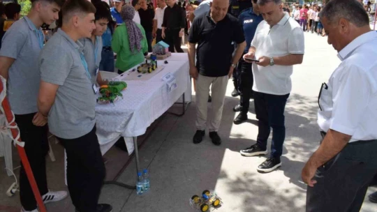 Bozdoğan İsmet Sezgin Mesleki ve Teknik Anadolu Lisesi Yıl Sonu Sergisi açıldı