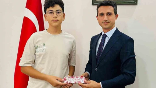 Bozdoğan Kaymakamı Ata, LGS'de başarı elde eden öğrencileri ağırladı