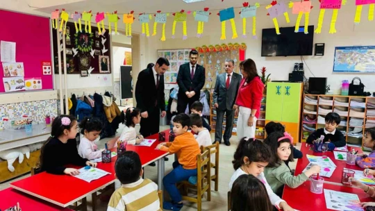 Bozdoğan Kaymakamı Polat, öğrencilerin eğitim süreçlerini yerinde inceledi