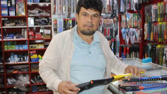 Bu yıl zeytin budama dönemi erken geldi, testere bilemeye talep çoğaldı