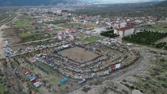 Buharkent Deve Güreşi için hazırlıklar tamamlanıyor
