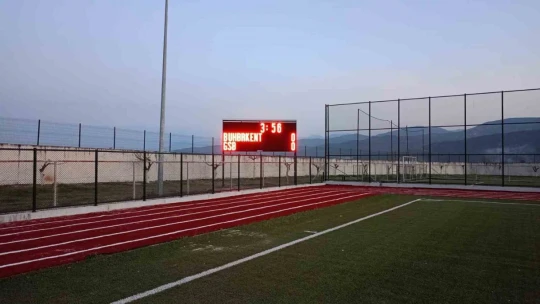 Buharkent Futbol Sahası'nda bakım onarım çalışmaları tamamlandı