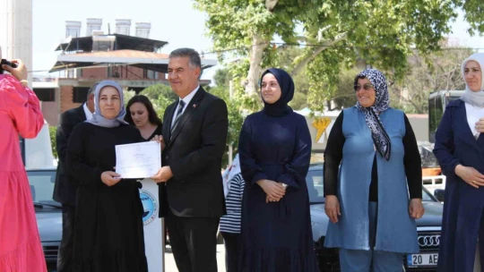 Buharkent Halk Eğitimi Merkezi'nden yıl sonu sergisi