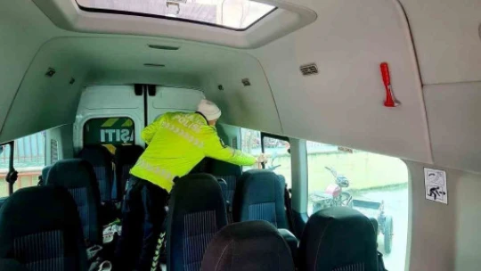 Buharkent'te ekipler, öğrenciler için sahaya indi
