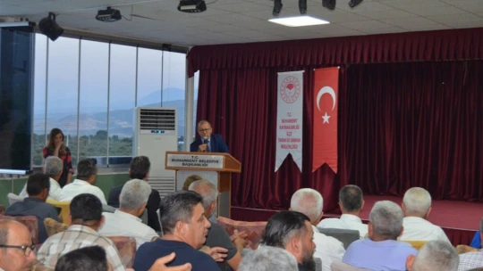 Buharkent'te İncir Siyah Sineği ve Hastalıkları Eğitim Toplantısı düzenlendi