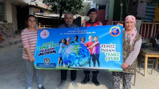 Buharkent'te jandarmadan geri dönüşüm bilgilendirmesi