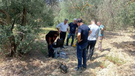 Buharkent'te tarım arazilerinde jeofizik çalışma