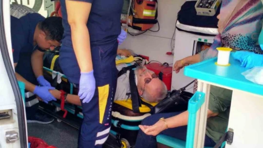 Buharkent'te trafik kazası: 2 yaralı