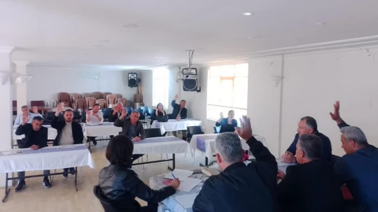 Buharkent'te, yeni dönemin ilk meclis toplantısı yapıldı