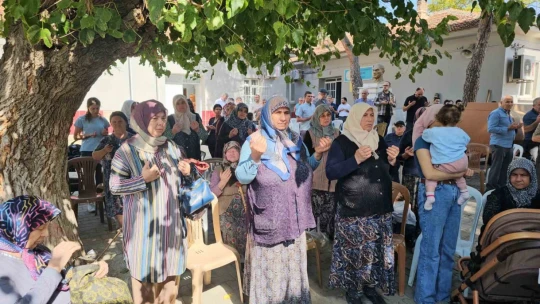 Buharkentliler kuraklığa karşı yağmur duasına çıktı