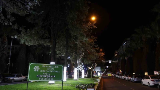 Büyükşehir Aydın'ı 2025 için ışıklandırdı