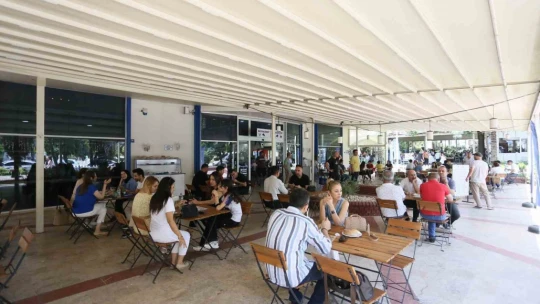 Büyükşehir Belediyesi uygun fiyatlı ve kaliteli ürünleri vatandaşlarla buluşturuyor