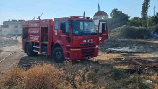 Büyükşehir Belediyesi yangınlara anında müdahale etti