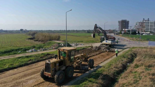 Büyükşehir Belediyesi, yol yapım çalışmaları sürüyor