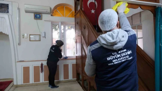 Büyükşehir'den ibadethanelerde temizlik