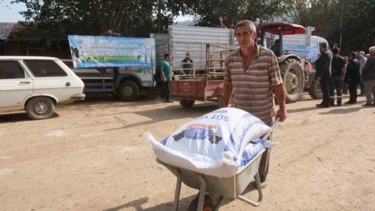 Büyükşehir'den sel felaketinden etkilenen üreticiye yem desteği