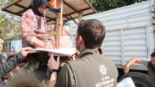 Büyükşehir'den sel felaketinden etkilenen üreticiye yem desteği